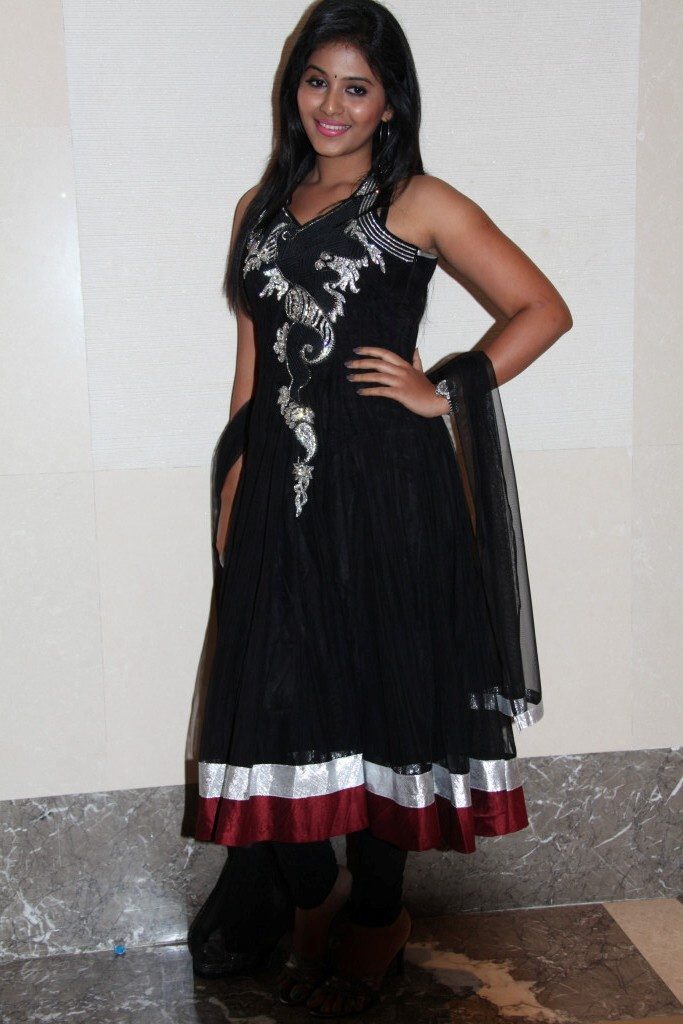 Actress Anjali Cuttest Pictures 6