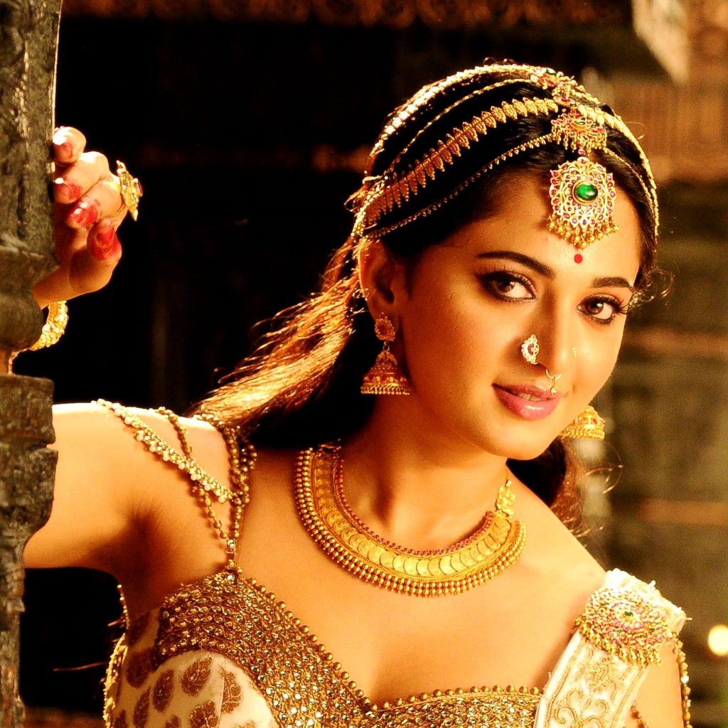 Actress Anushka Shetty Very Beautiful Real Images 18