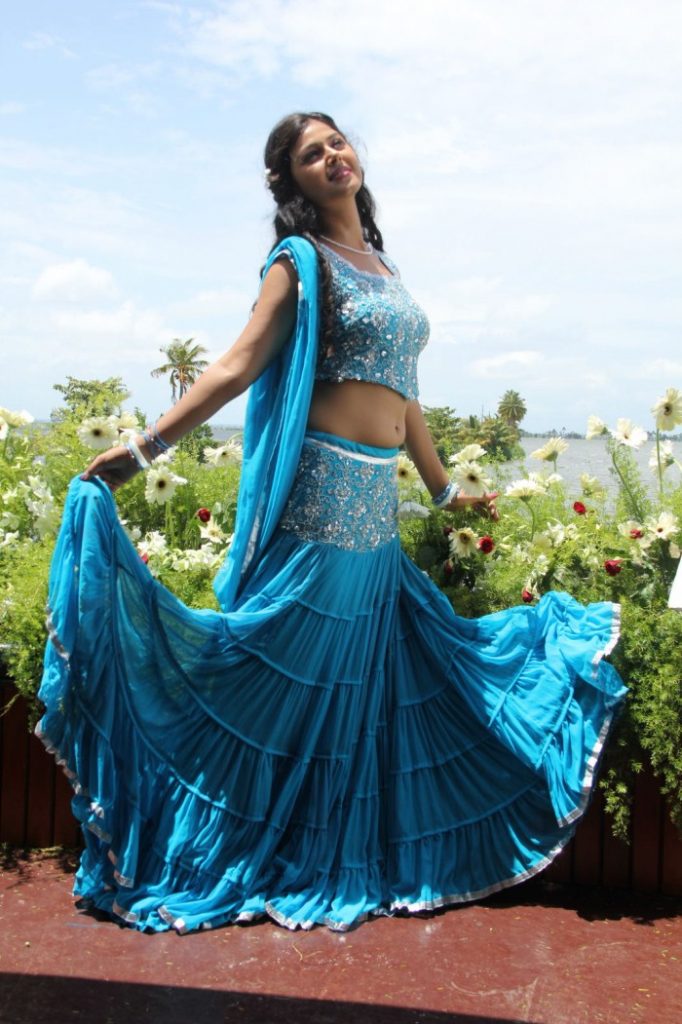 Actress Monal Gajjar In Punnami Ratri Movie Hot Stills