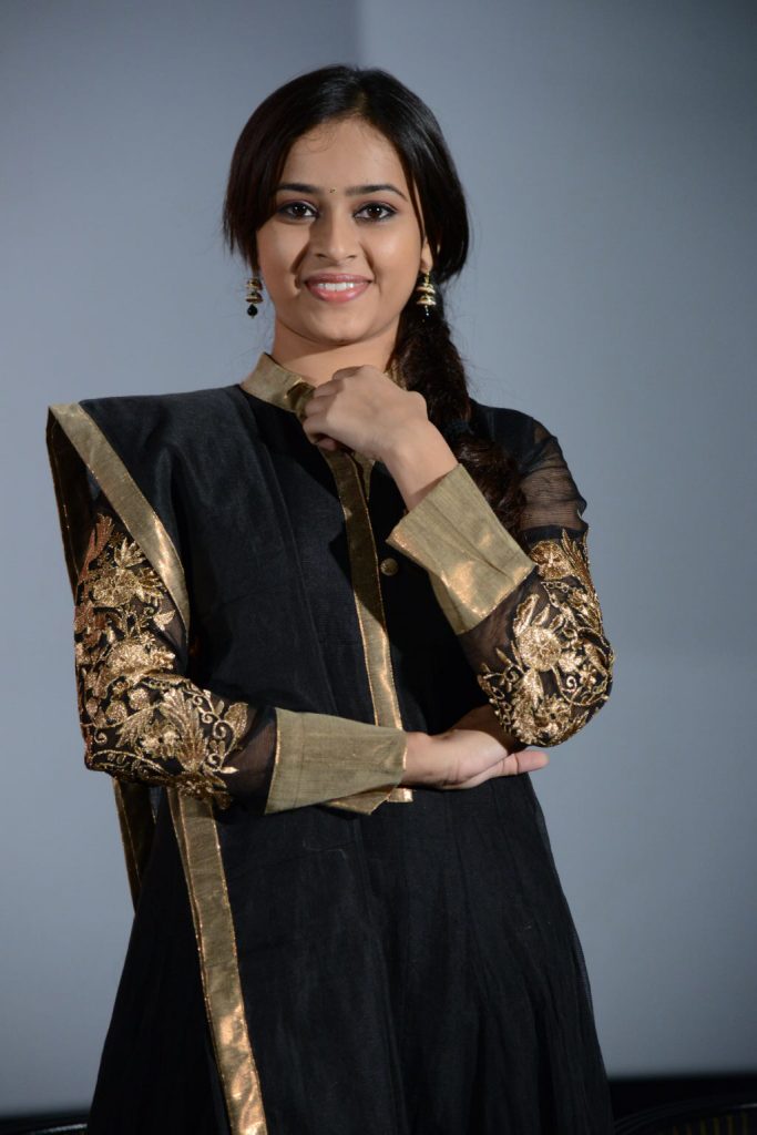 Beautiful Photos Of Actress Sri Divya In Chudithar 3