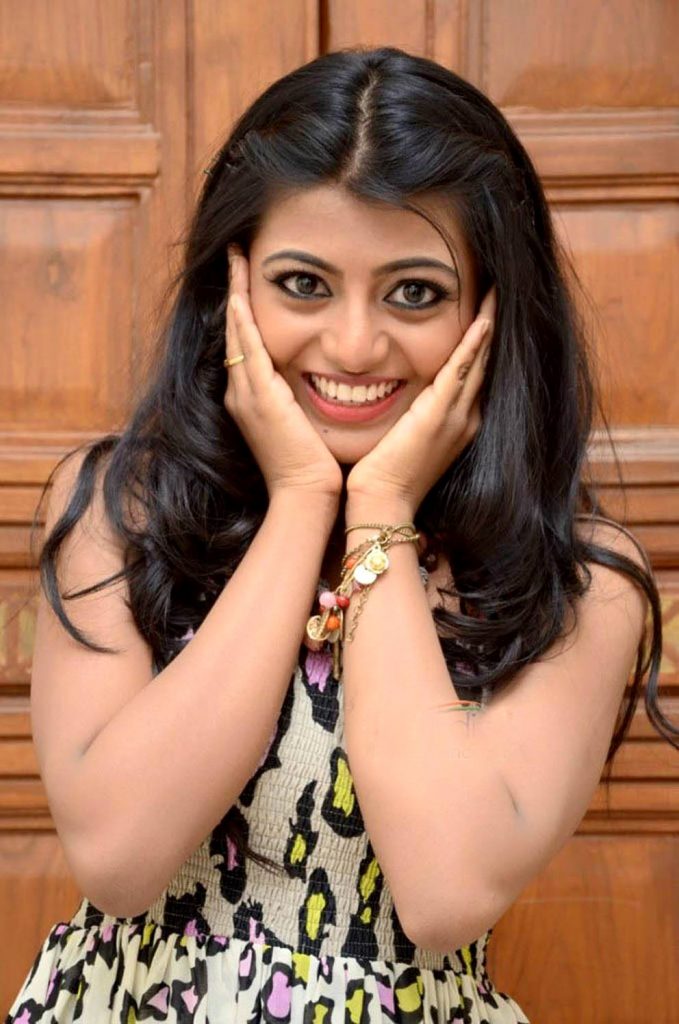 Cute And Lovely Images Of Tamil Film Actress Anandhi 17
