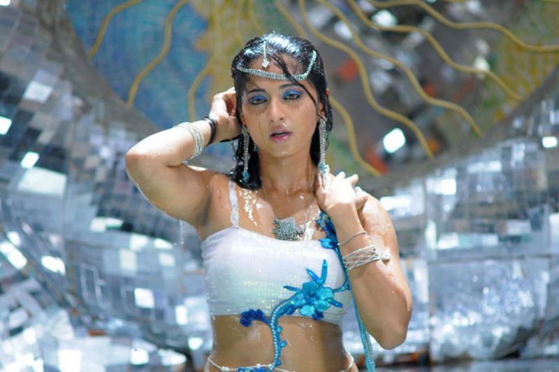 Film Actress Anushka Shetty Beautiful And Sexy Stills Cinejolly