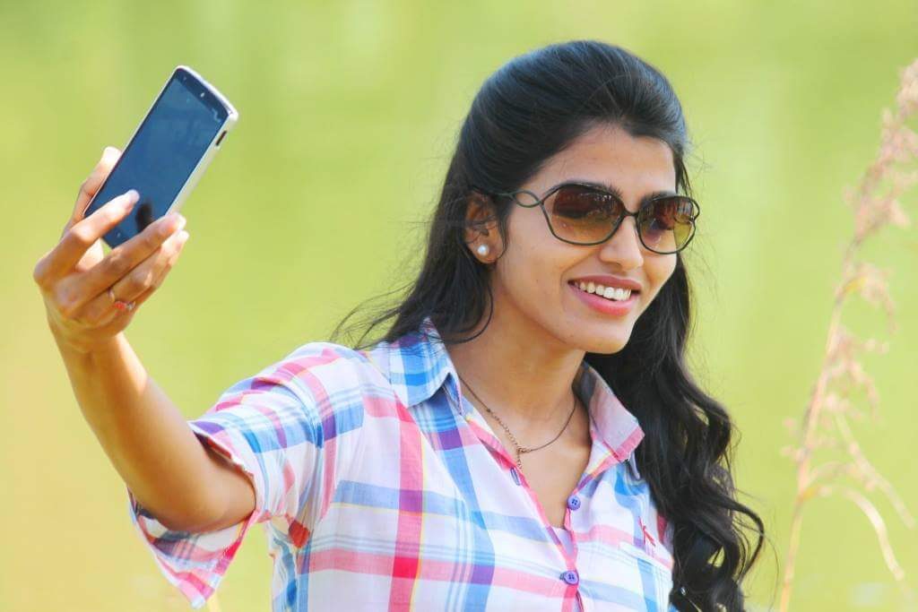 Film Actress Dhansika Cuttest Pictures 11