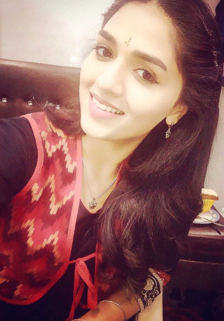 Selfie Images Of Heroine Sunaina 6