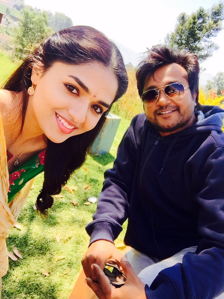 Selfie Images Of Heroine Sunaina 8