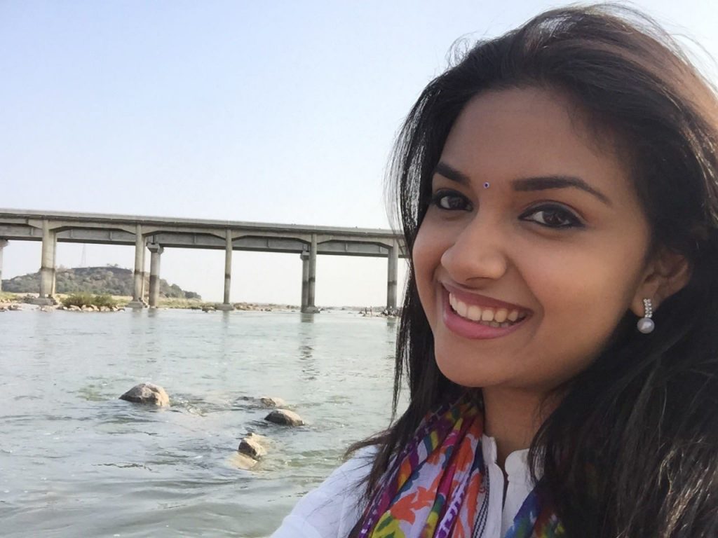 Selfie Images Of Tamil Cinema Heroine Keerthy Suresh 17