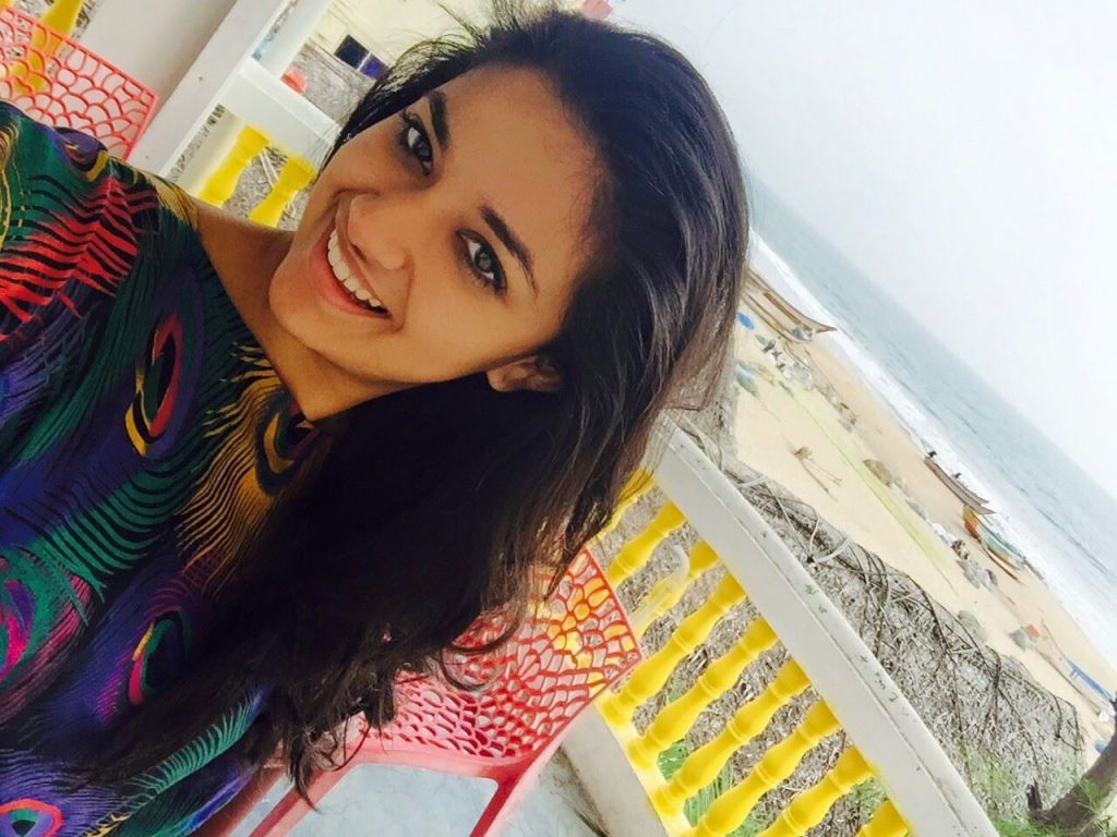 Selfie Images Of Tamil Cinema Heroine Keerthy Suresh 6