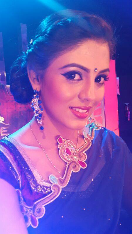 Tamil Cinema Heroine Ineya Beautiful Photos In Saree 2