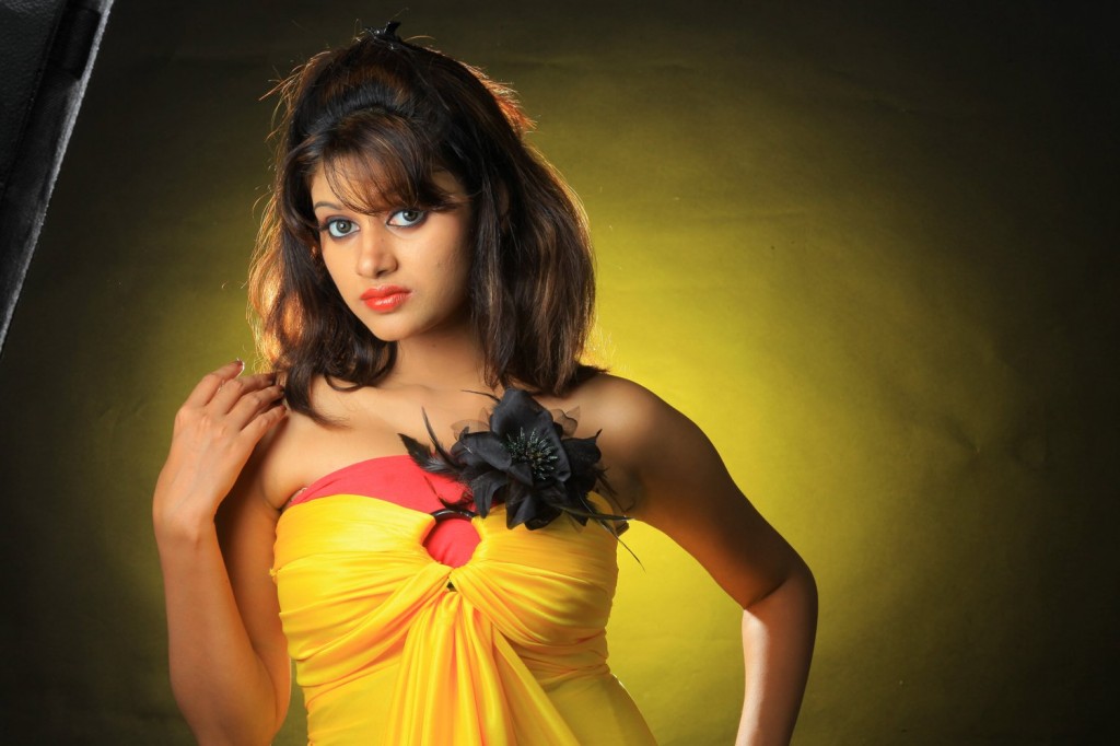 1024px x 682px - Tamil Cinema Heroine Oviya Helen Beautiful And Sexy Stills - Cinejolly