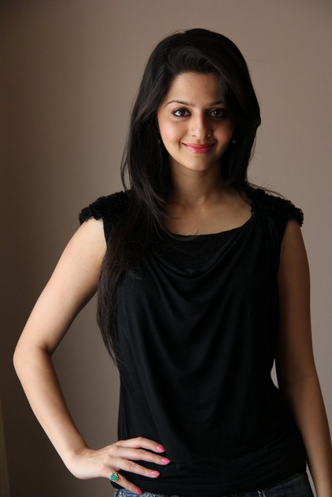 Very Beautiful Real Images Of Actress Vedhika 10