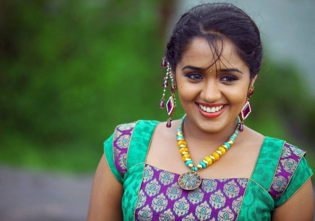 Very Cute Smile Photos Of Film Actress Ananya 17