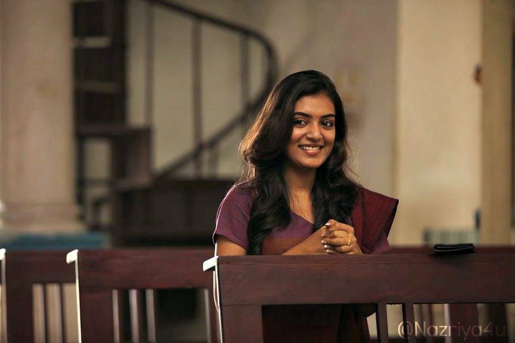 Very Cute Smile Photos Of Tamil Cinema Heroine Nazriya Nazim 20