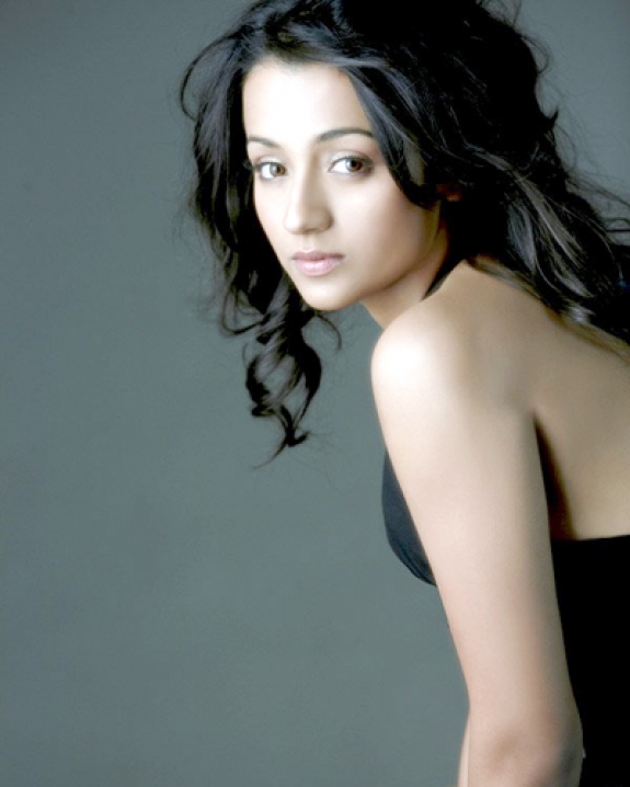 Very Hot And Spicy Images Of Indian Film Actress Trisha Krishnan 7