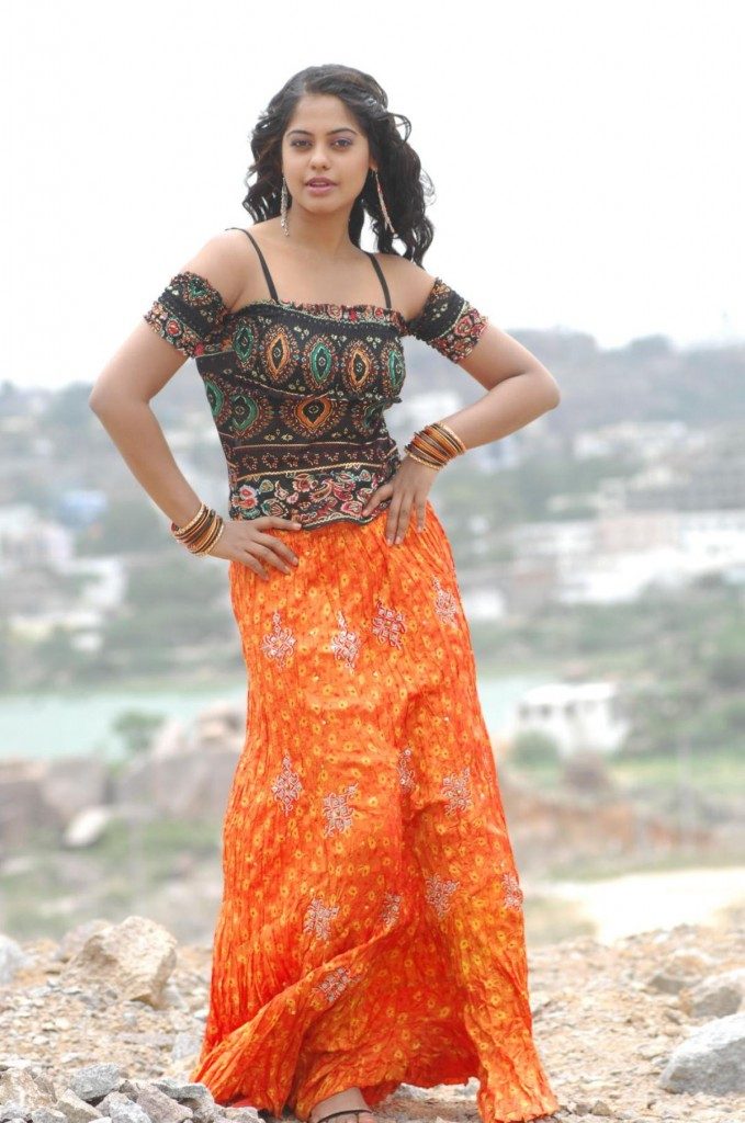 Bindu Madhavi Latest Hot Photos Www.moovstills.com