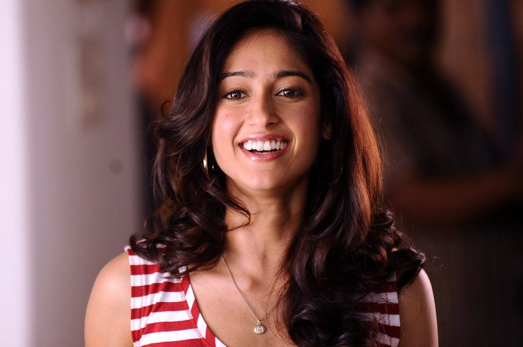 Very Cute Smile Photos Of Film Actress Ileana D’Cruz (19)