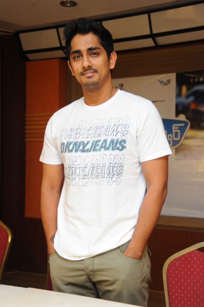 Actor Siddharth Very Cool And Stylish Photos Images Gallery (13)