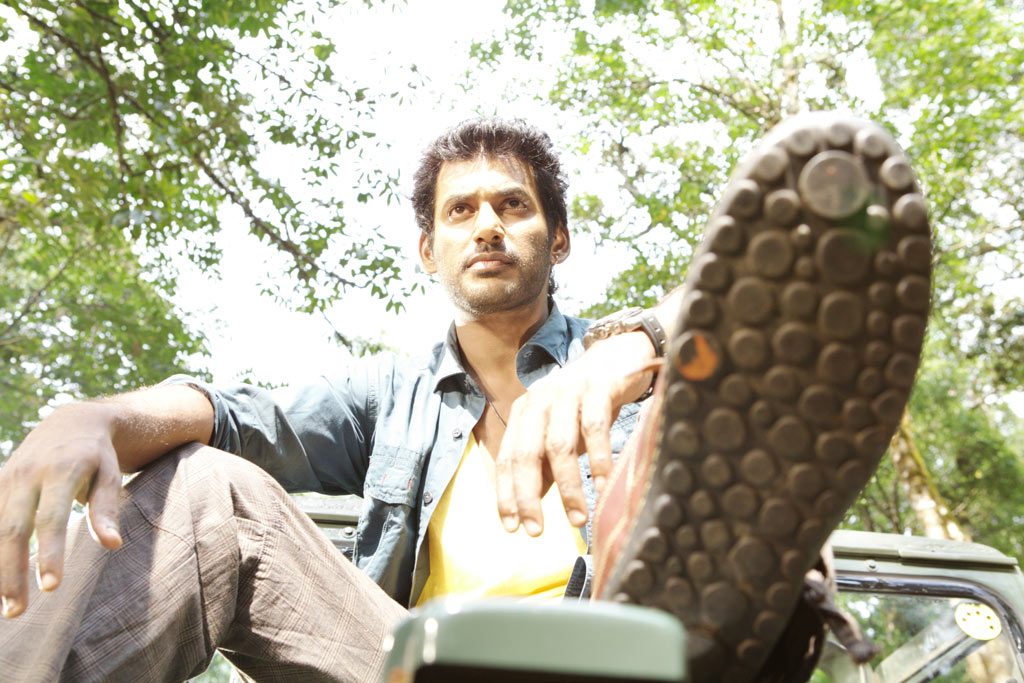 Actor Vishal's Most Stylish And Handsome Look Photo Stills (16)