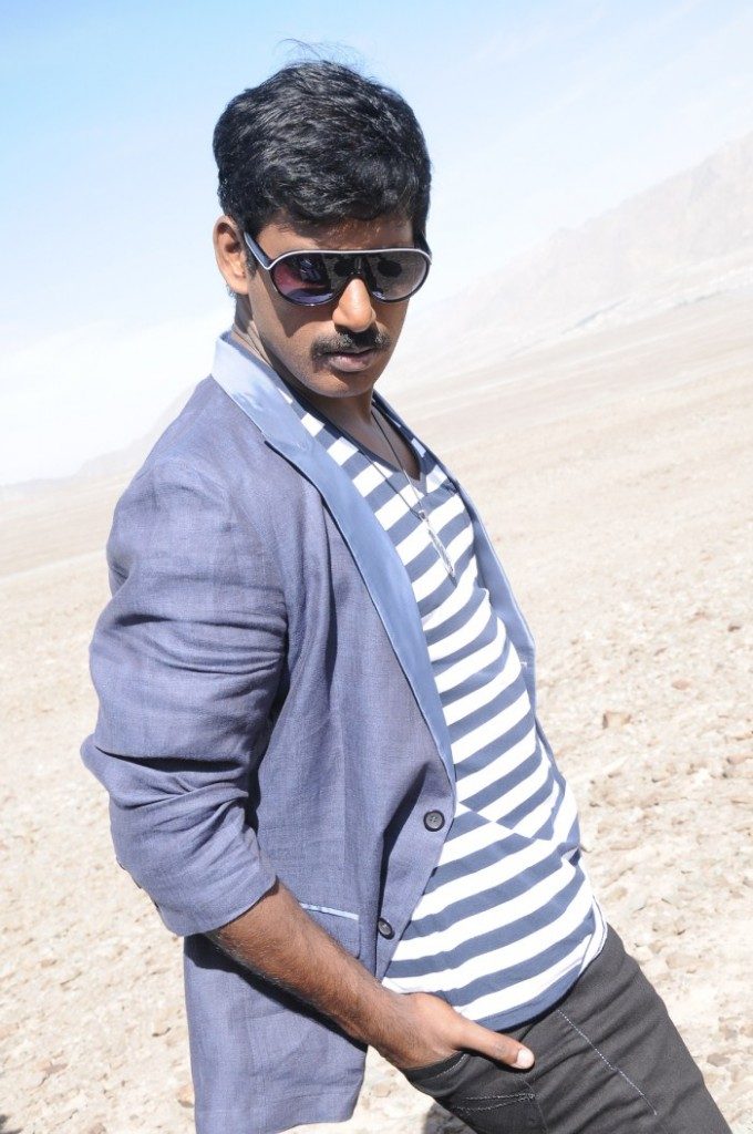 Actor Vishal's Most Stylish And Handsome Look Photo Stills (5)