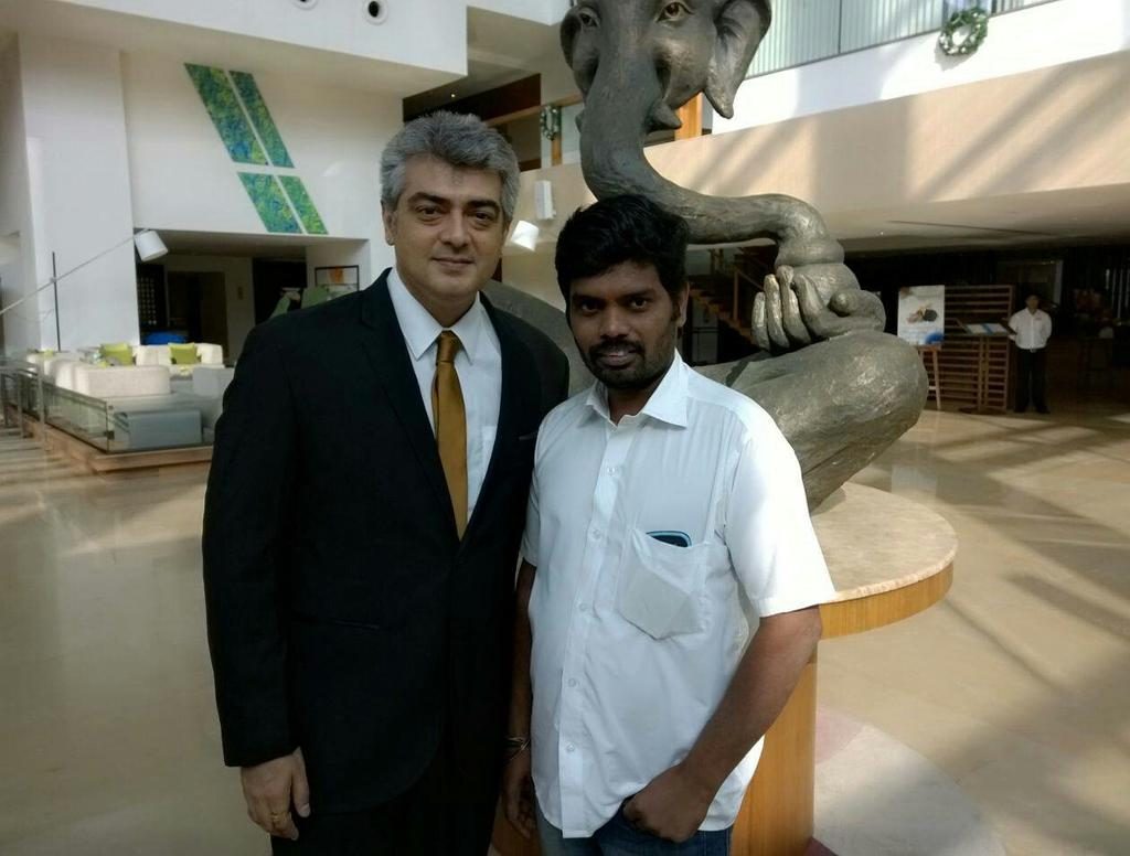 Best Collection Of Thala Ajith With His Fans (17)