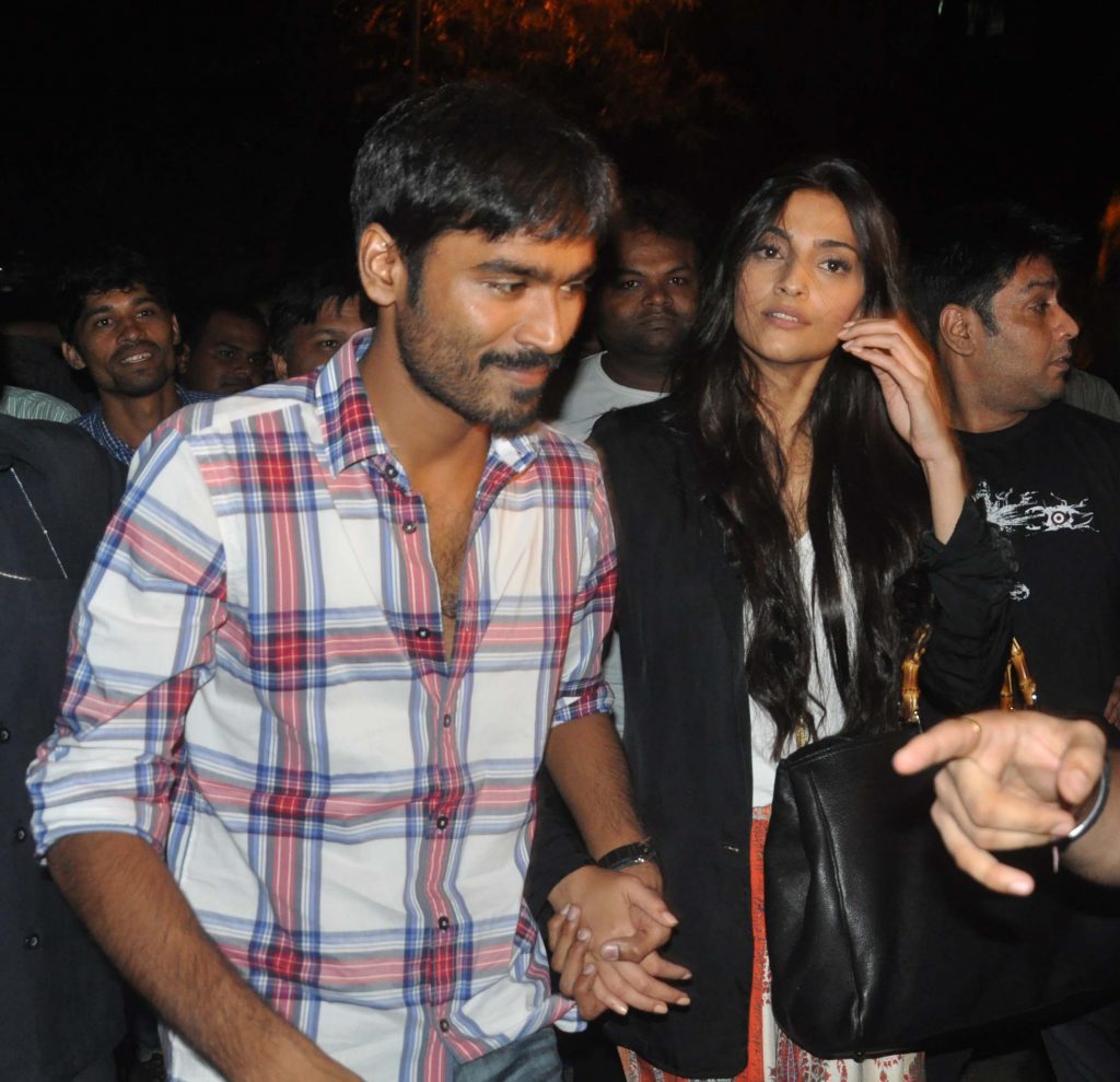 Cool Photo Gallery Of Actor Dhanush With Bollywood Actress Sonam Kapoor (2)