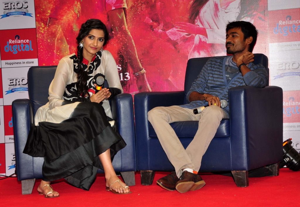 Cool Photo Gallery Of Actor Dhanush With Bollywood Actress Sonam Kapoor (22)