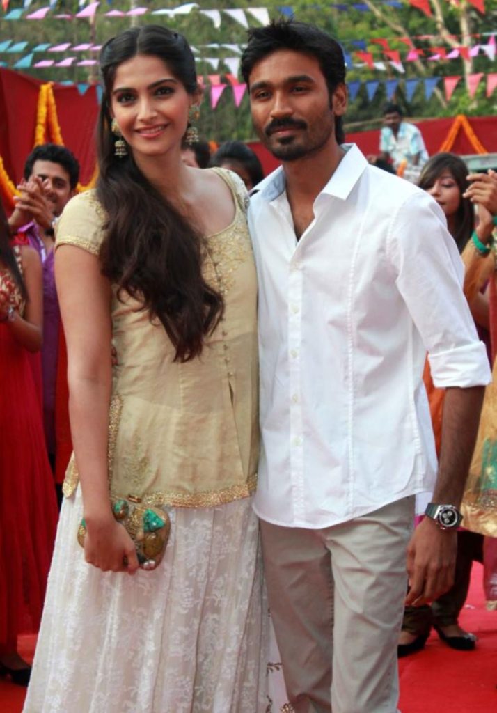 Cool Photo Gallery Of Actor Dhanush With Bollywood Actress Sonam Kapoor (6)
