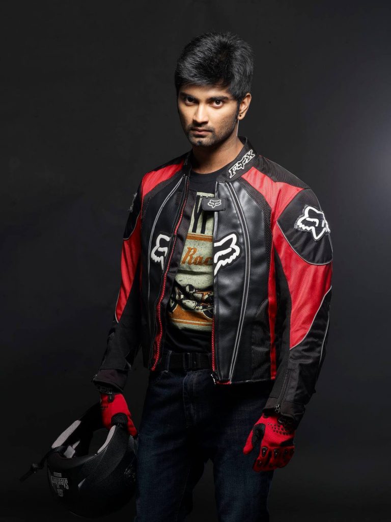 Tamil Actor Atharvaa's Most Stylish Photos Images (12)