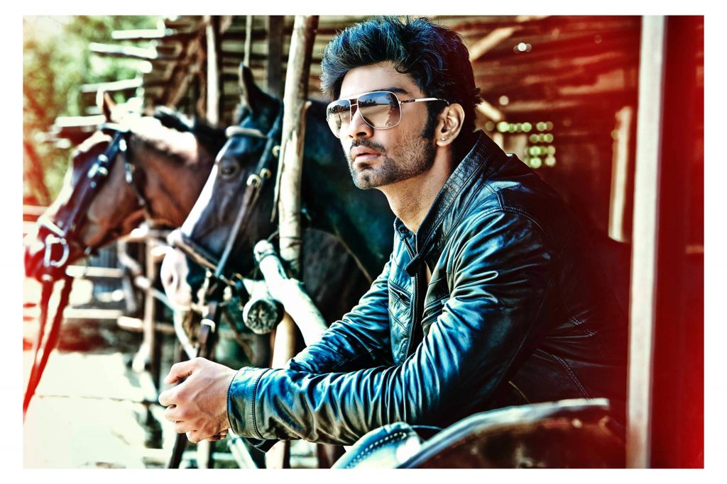 Tamil Actor Atharvaa's Most Stylish Photos Images (18)
