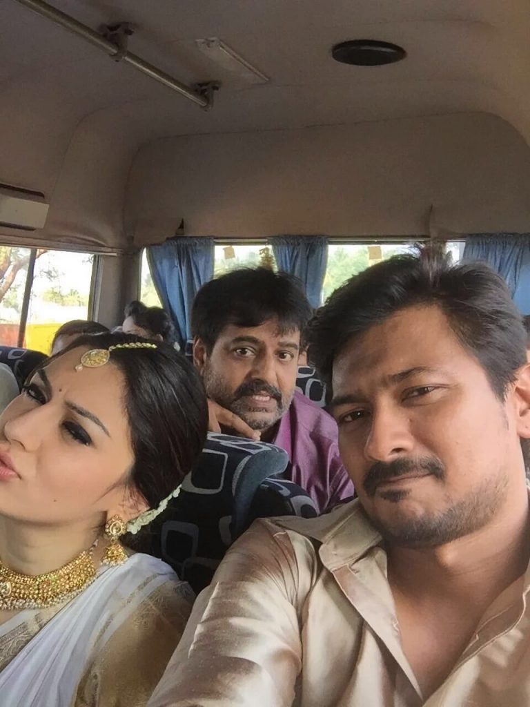 Tamil Hero Udhyanidhi Stalin Very Cute Selfies Collection (1)