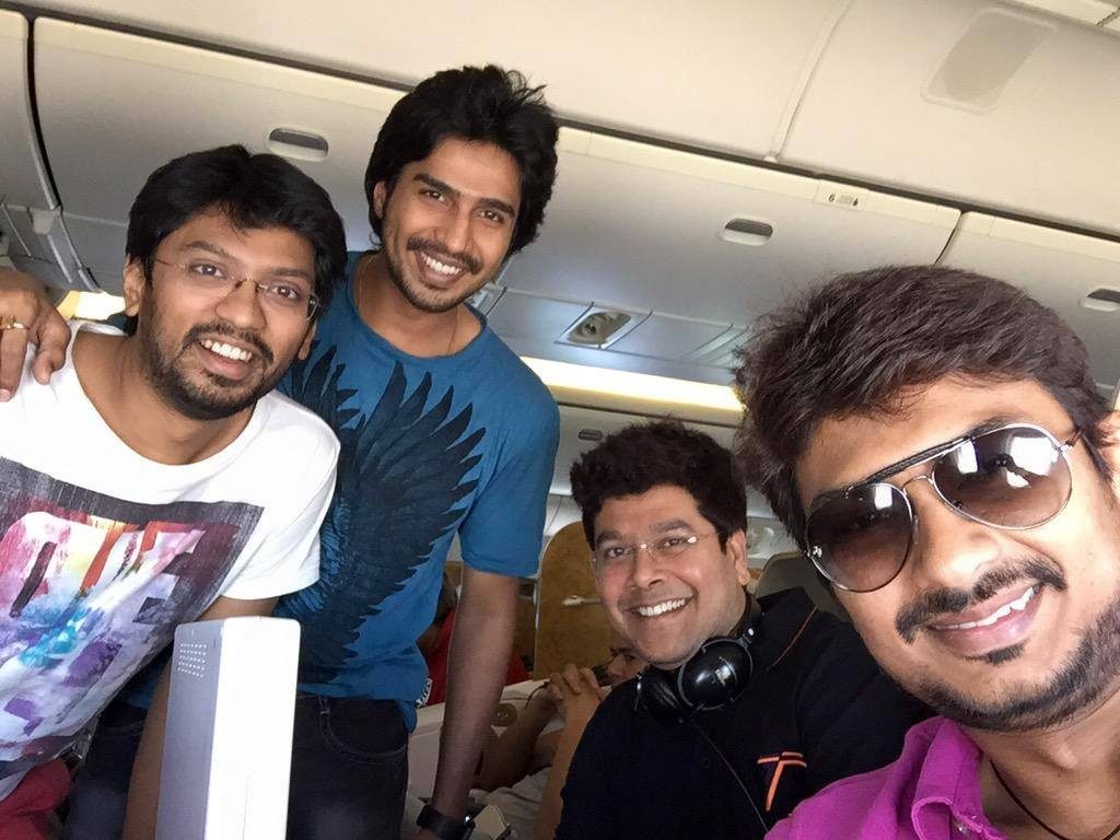 Tamil Hero Udhyanidhi Stalin Very Cute Selfies Collection (8)