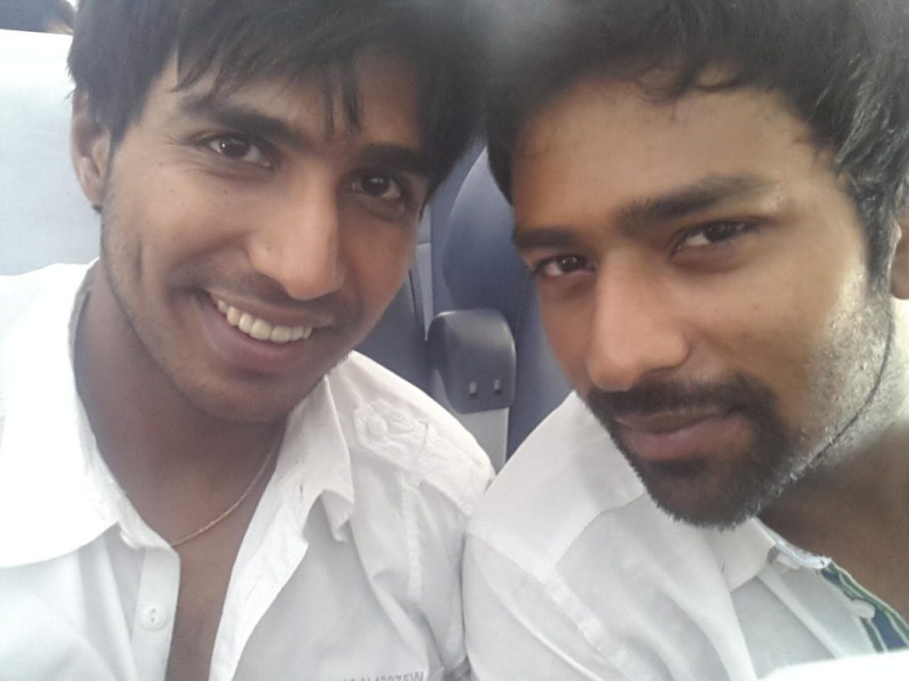 Tamil Hero Vishnu's Cute Unseen Selfie Stills Collection (4)
