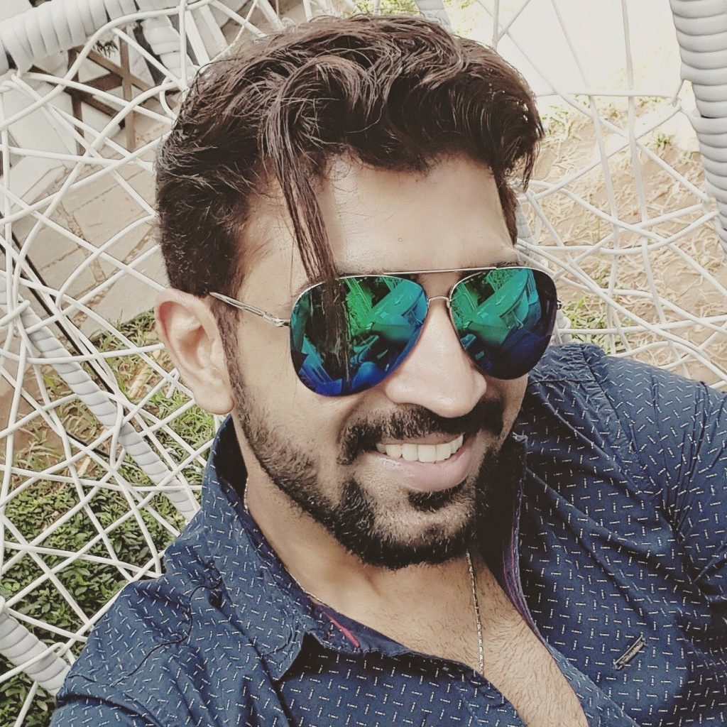 Very Cute Selfie Photo Stills Of Film Actor Arun Vijay (14)