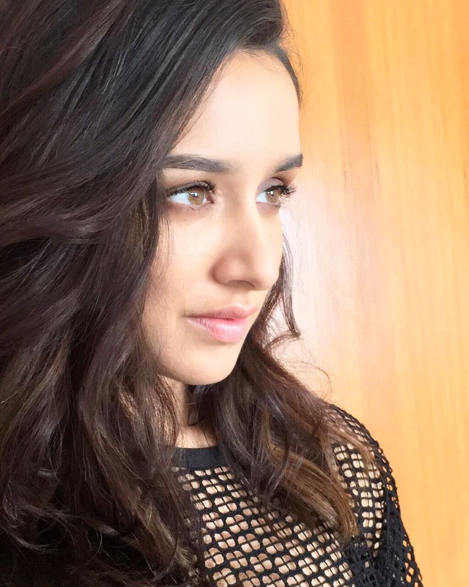 Shraddha Kapoor Hot Dazzling Images And Wallpapers HD - Cinejolly