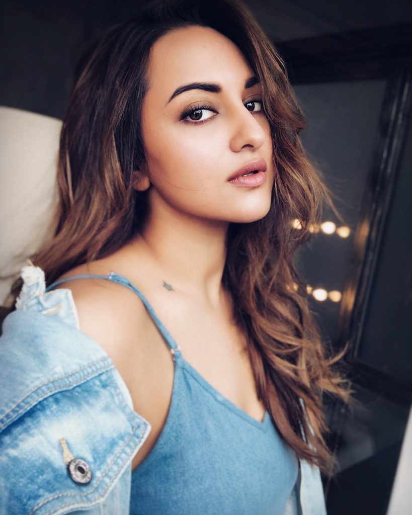 Hot And Spicy Pics Of Sonakshi Sinha