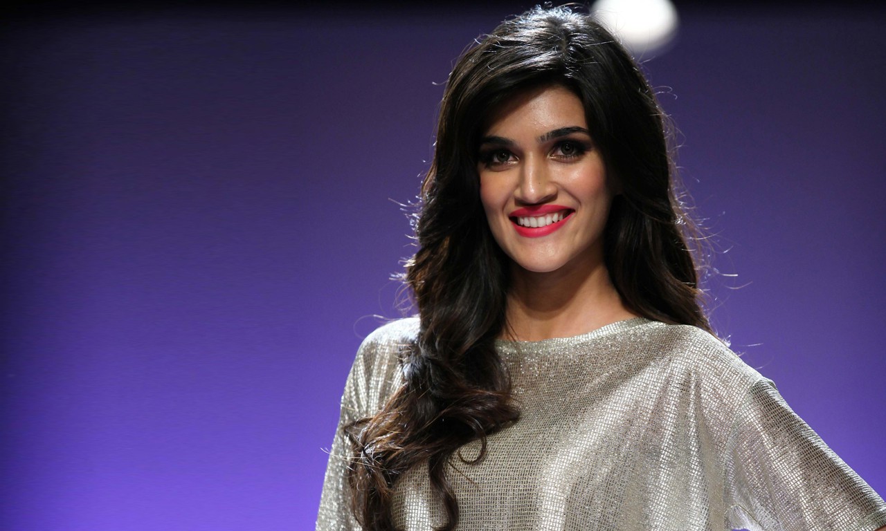 Kriti Sanon 35+ Top Best Images And Photos Collections - Cinejolly